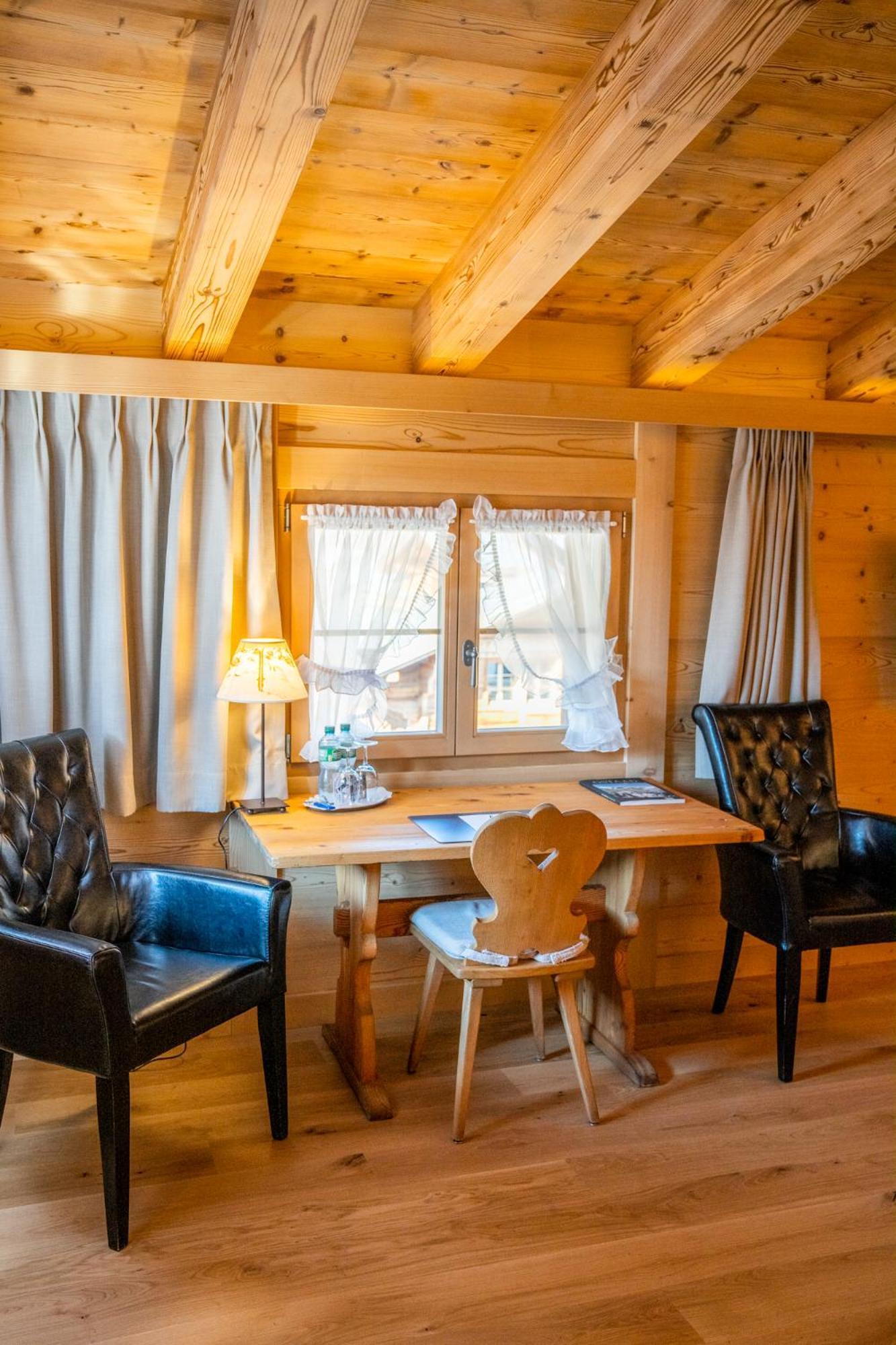 Posthotel Roessli Gstaad Bagian luar foto