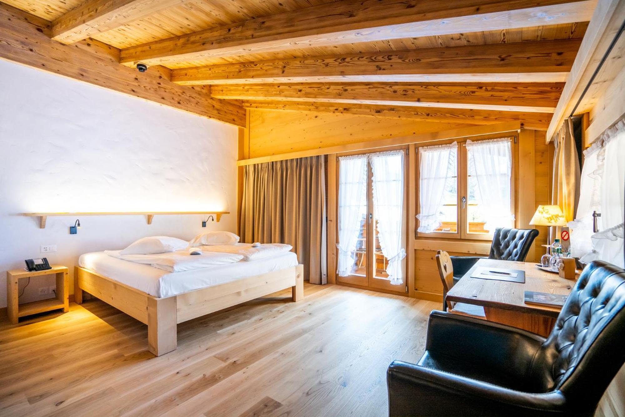 Posthotel Roessli Gstaad Bagian luar foto