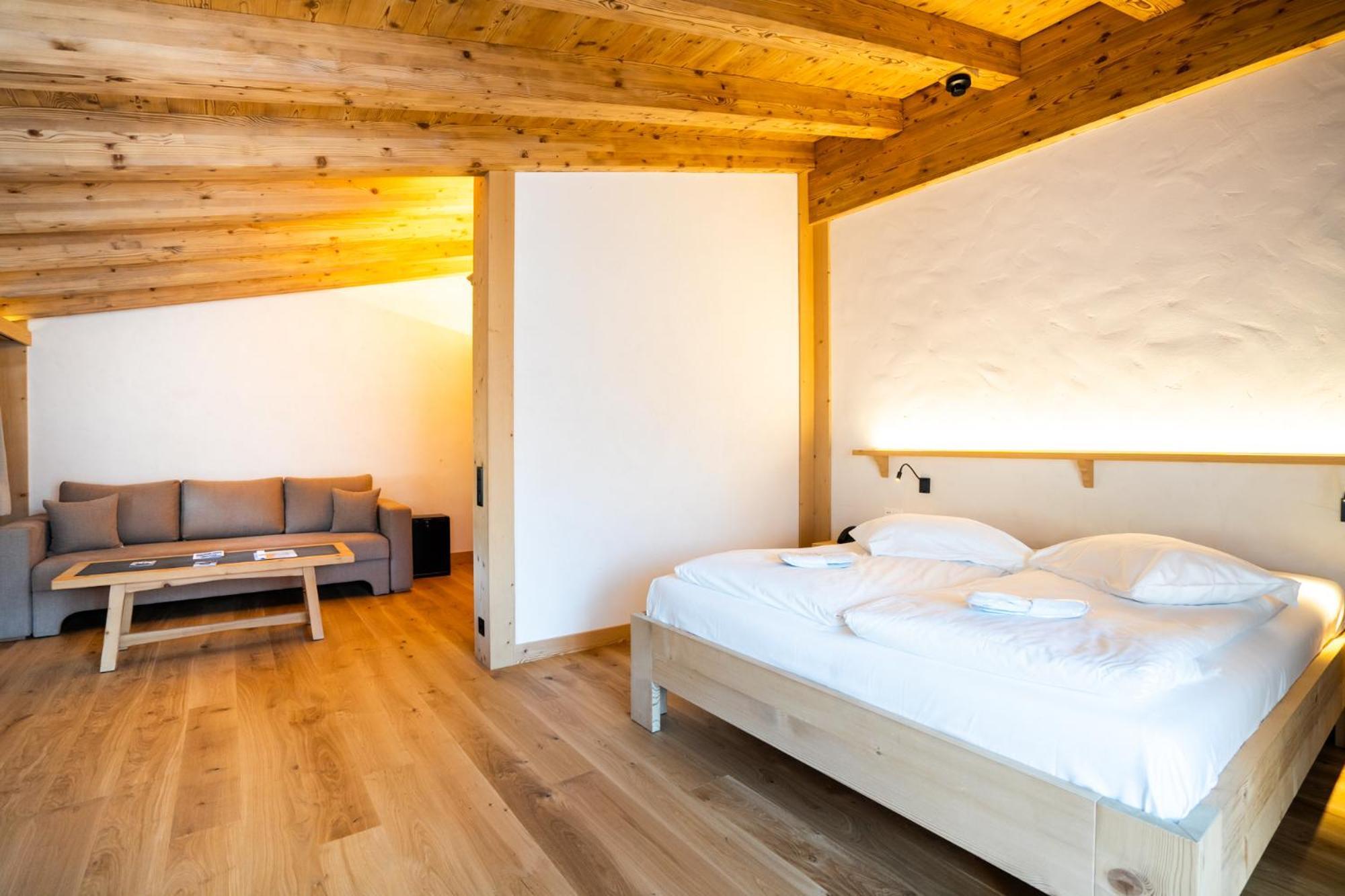 Posthotel Roessli Gstaad Bagian luar foto